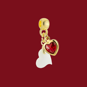 Zusätzlicher Charm mit Rubinherz