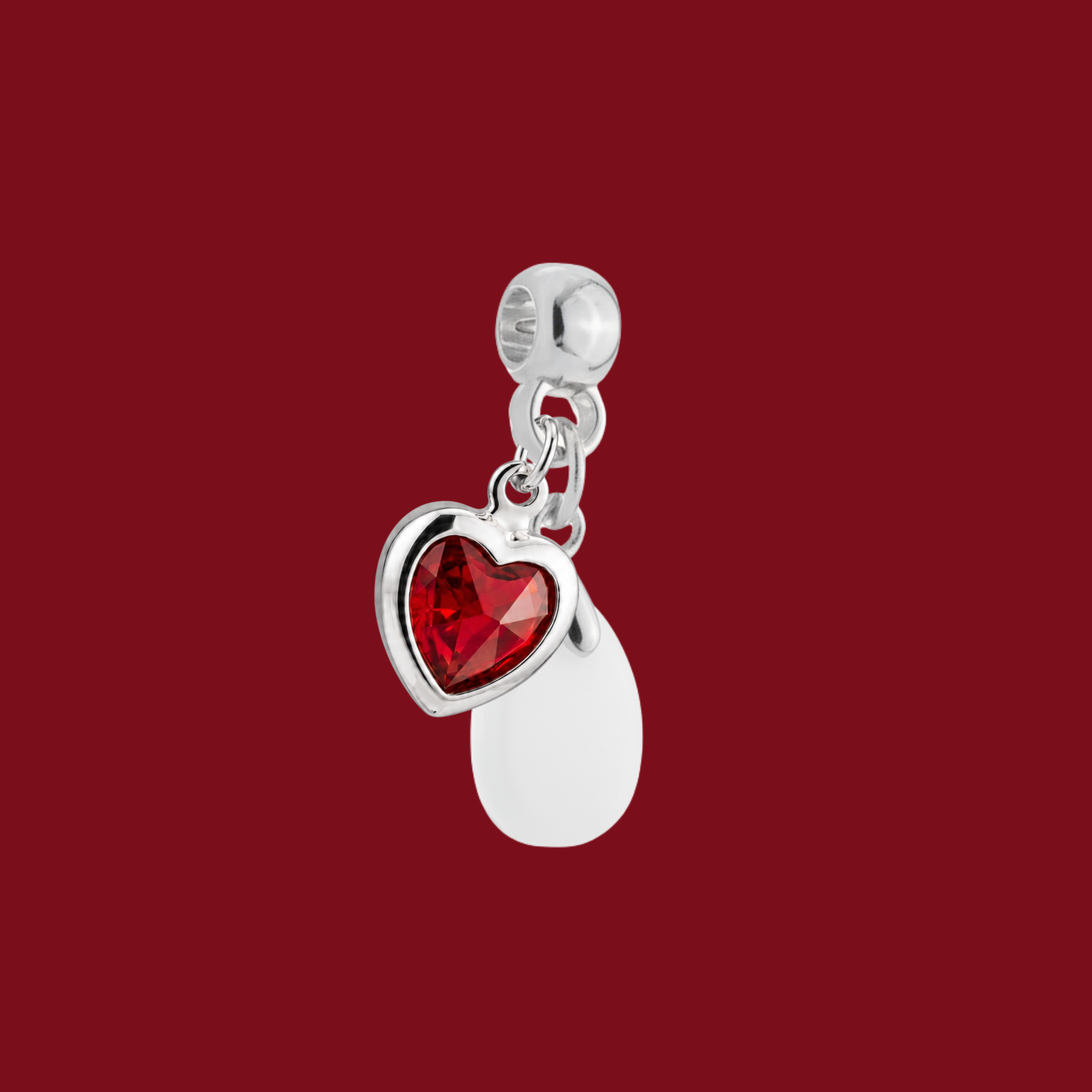 Zusätzlicher Charm mit Rubinherz